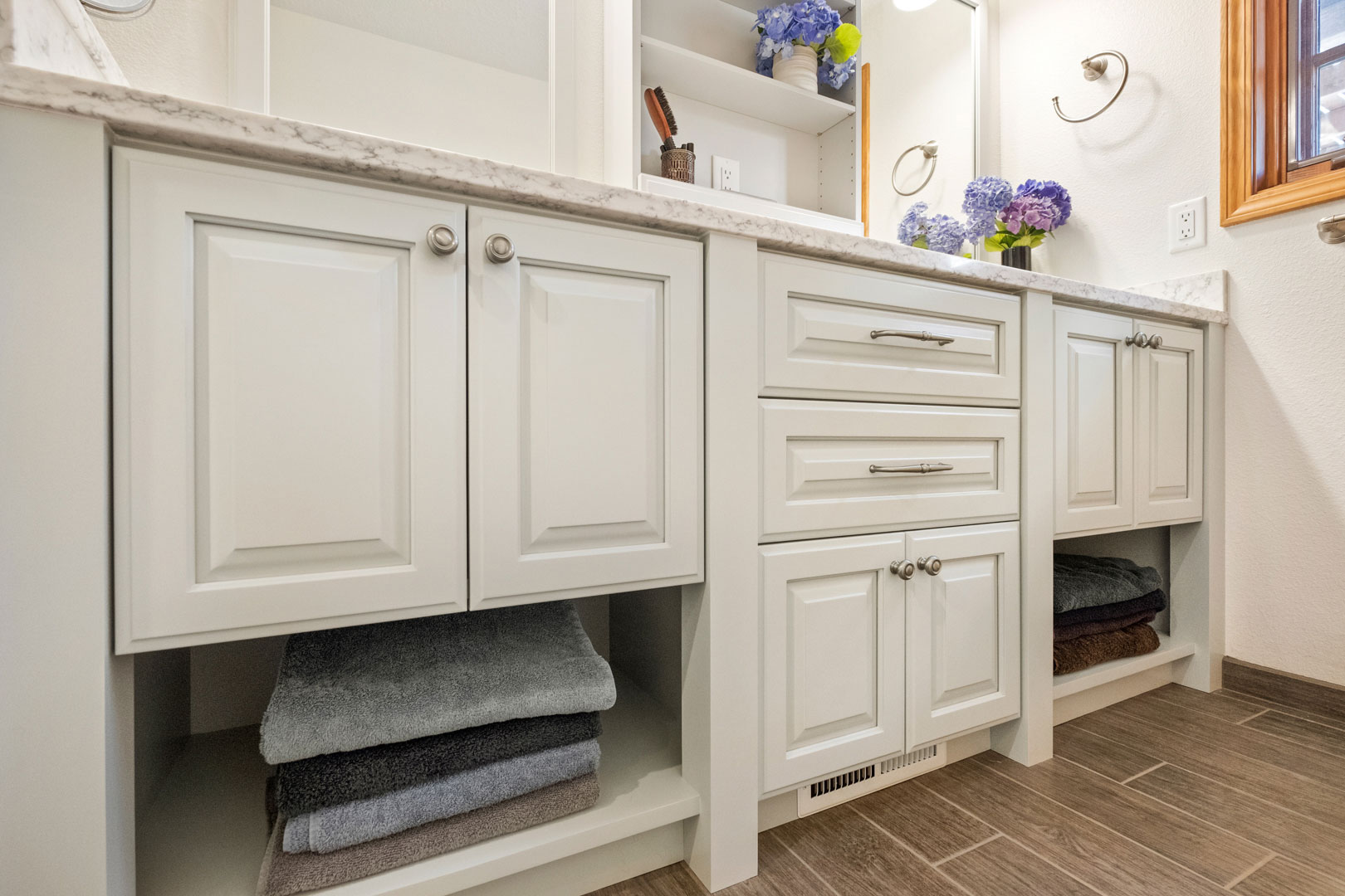 bathroom remodel and design - Henderer Design + Build, Corvallis OR