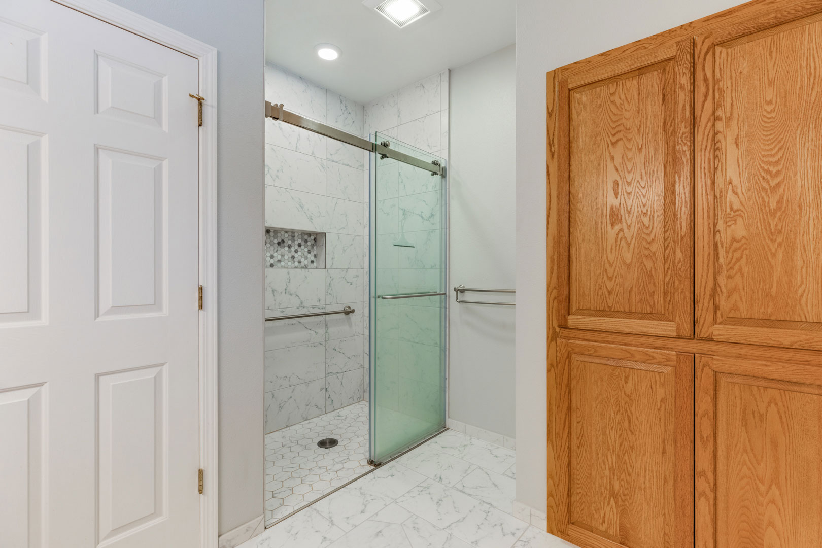 bath remodel - Henderer Design + Build, Corvallis OR